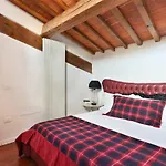 Elegant Duomo Apartment